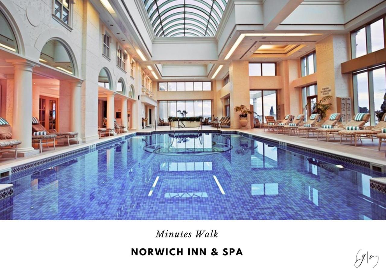 Getaway Villa- 3 Mins To Mohegan- Fully Stocked With Two Full Beds & Fireplace- Jacuzzi, Saltwater Pools, Sauna Norwich Luaran gambar